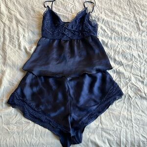 Victoria’s Secret sleep set